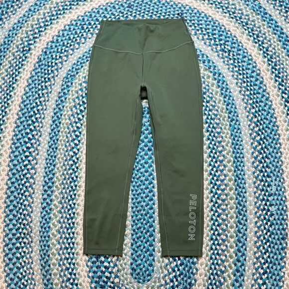 Peloton Move Mission Green Capri Leggings - Picture 3 of 6